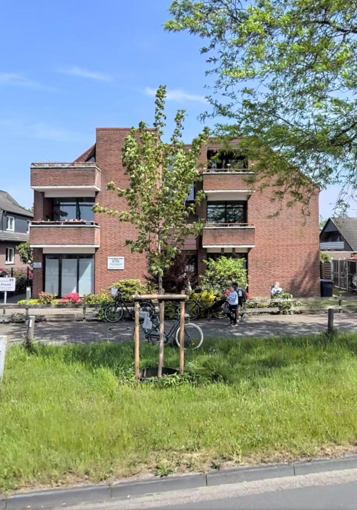 Sonnige Dachwohnung Nahe Dem Klinikum. 奥尔登堡 外观 照片