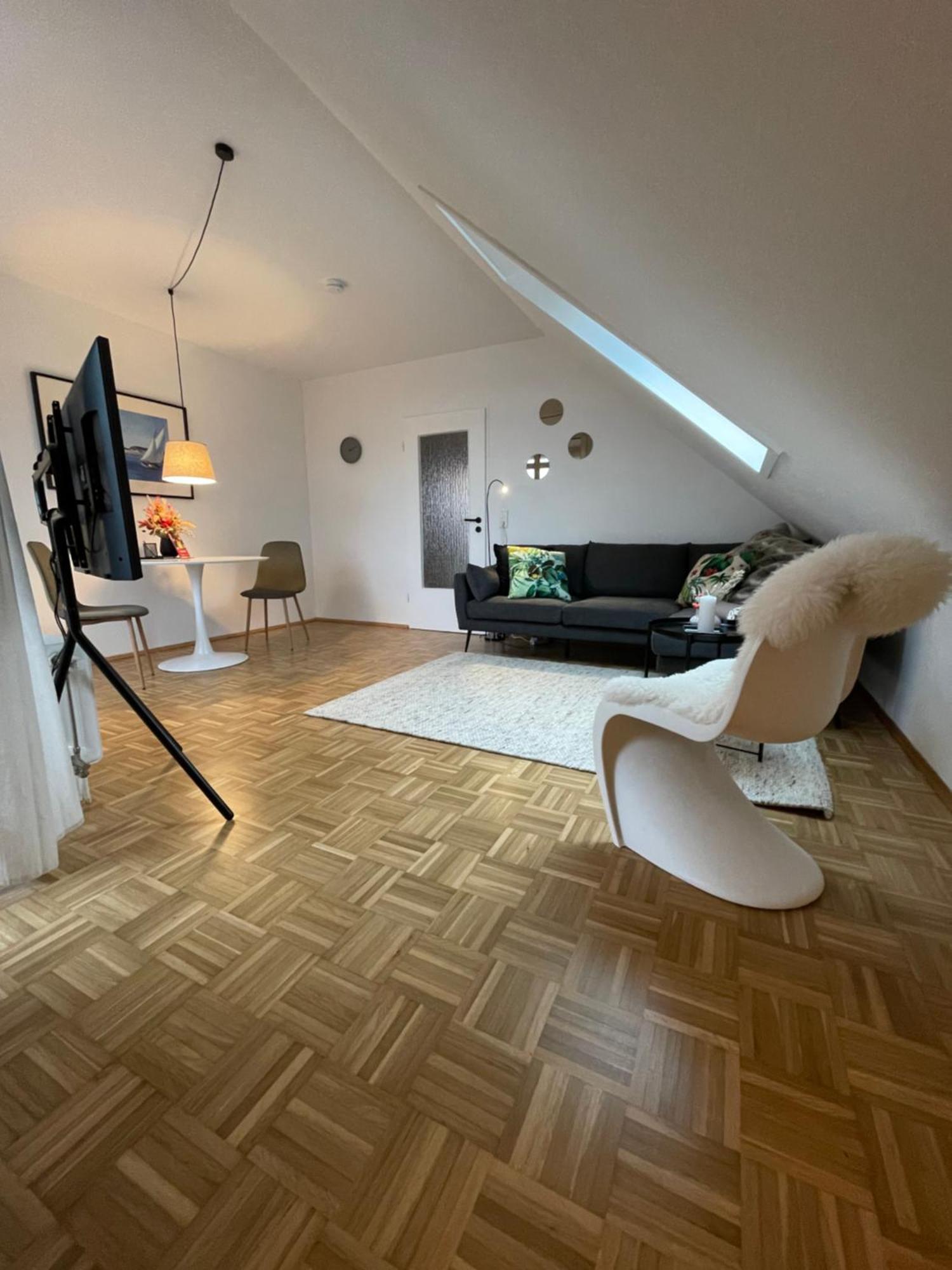 Sonnige Dachwohnung Nahe Dem Klinikum. 奥尔登堡 外观 照片